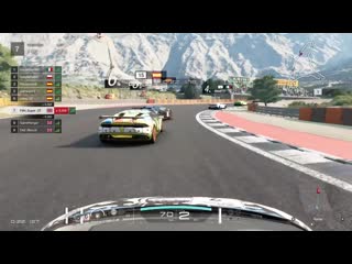 gran turismo sport  holding off the pack